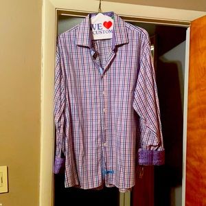 Men’s long sleeve shirt by English laundry. Plaid